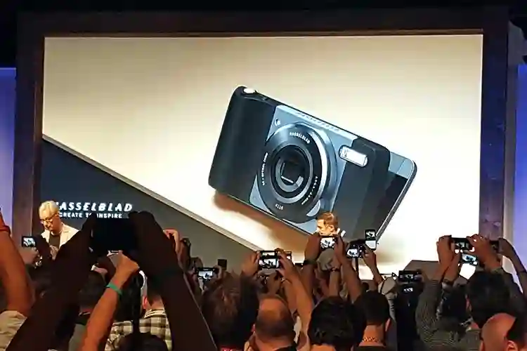 IFA 2016: Hasselblad True Zoom pretvara Moto Z u pravu kameru