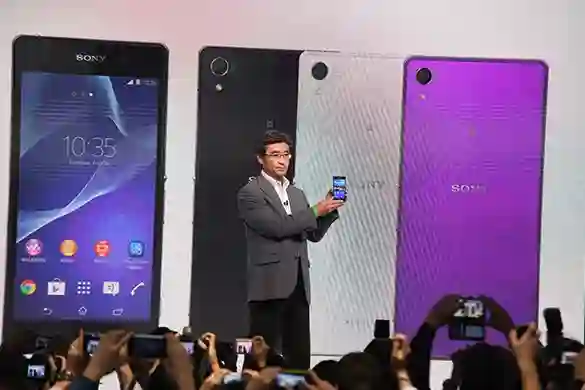 [GALERIJA] Sony predstavio Xperiu Z2, Z2 tablet i fitnes narukvicu SmartBand
