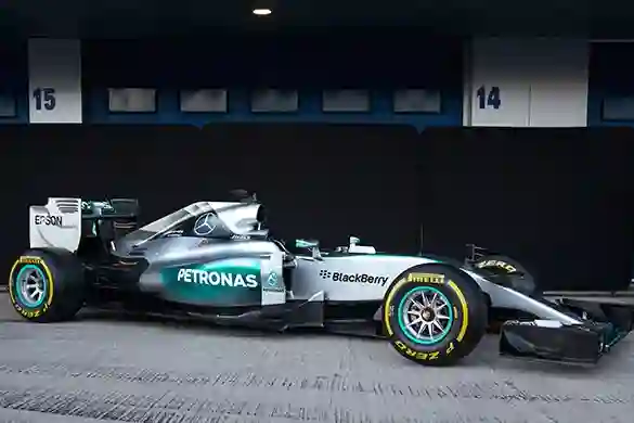 Epson postao službeni partner Mercedes AMG Petronas Formula One ekipe