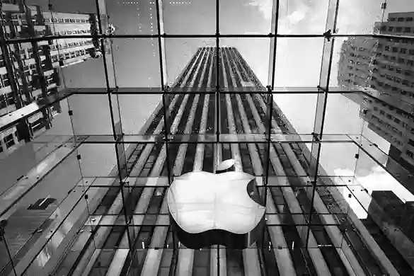 INFOGRAFIKA: Apple posrnuo nakon 13 godina dominacije