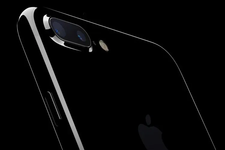 Apple za proizvodnju iPhone 7 izdvaja 224,80 dolara po uređaju