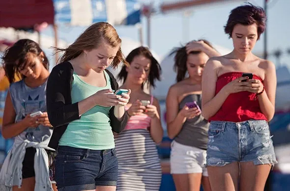 Koriste li tinejdžeri još uvijek Facebook?