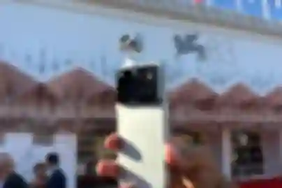HONOR Robot Phone u središtu pozornosti na Venecijanskom filmskom festivalu