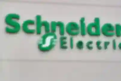 Schneider Electric i Deloitte surađuju na ubrzanju digitalne transformacije