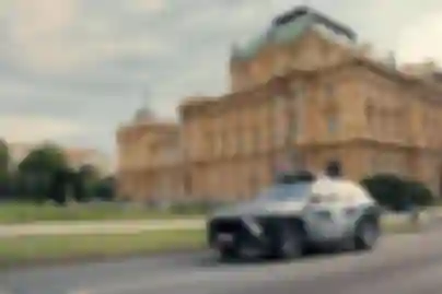 Uber uvodi robotaksije u Zagreb