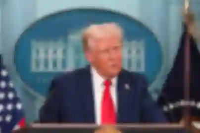 Trump upozorava proizvođače čipova - gradite u SAD-u ili se suočite s carinama