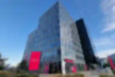 Kako pomoći djeci da sigurno i odgovorno koriste AI: Hrvatski Telekom i ERF donose besplatne video edukacije za roditelje