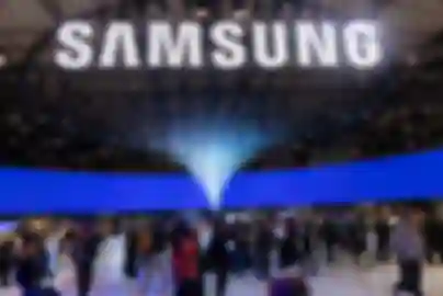 Samsung predstavio Flex Titanium zaslone