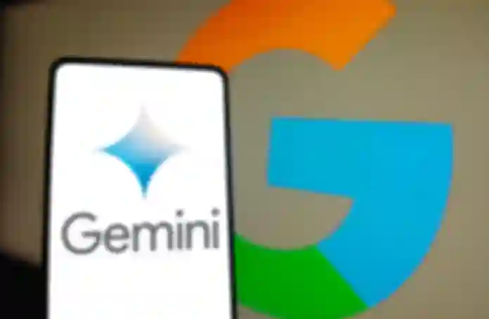 Google gura Gemini u pretraživanje, razvoj softvera i osobne agente te vraća pametne naočale u AI eru