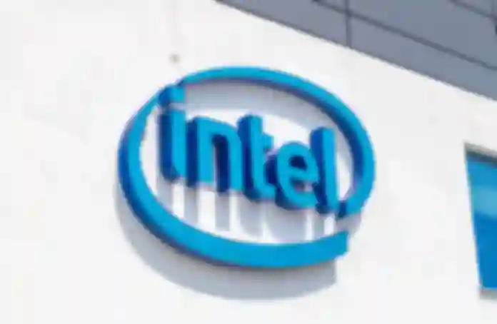 Intel prodaje dionice za novi rast