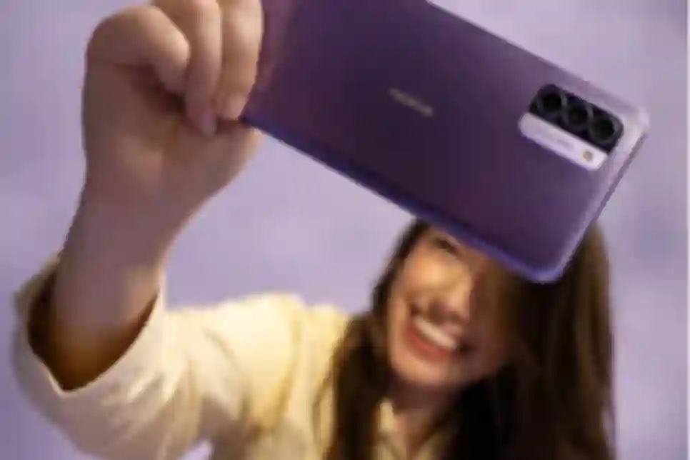HMD Global predstavio Nokia Shadow novi samopopravljivi mobitel