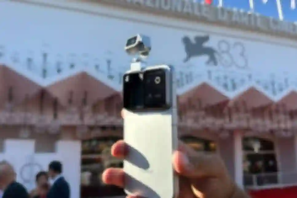 HONOR Robot Phone u središtu pozornosti na Venecijanskom filmskom festivalu