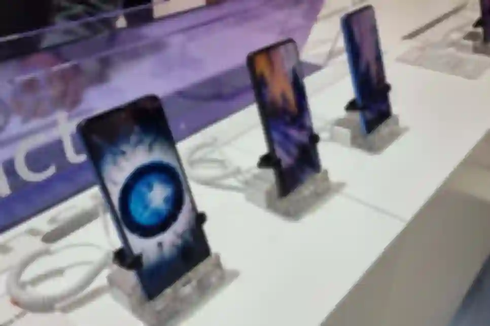 Manje telefoniramo na mobitelima i šaljemo SMS, raste OTT promet