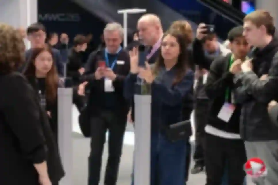 HONOR Robot Phone donosi motoriziranu kameru, prvi put pokazan još u Barceloni na MWC 2026