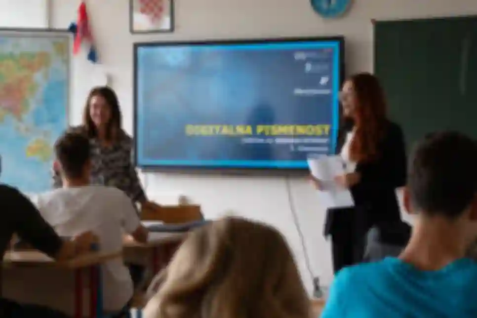 Učenici I. gimnazije Zagreb prvi u Hrvatskoj dobivaju fakultativni predmet „Digitalna pismenost“
