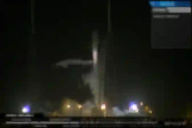 Uspješan povratak i slijetanje SpaceX Falcon rakete na Floridi