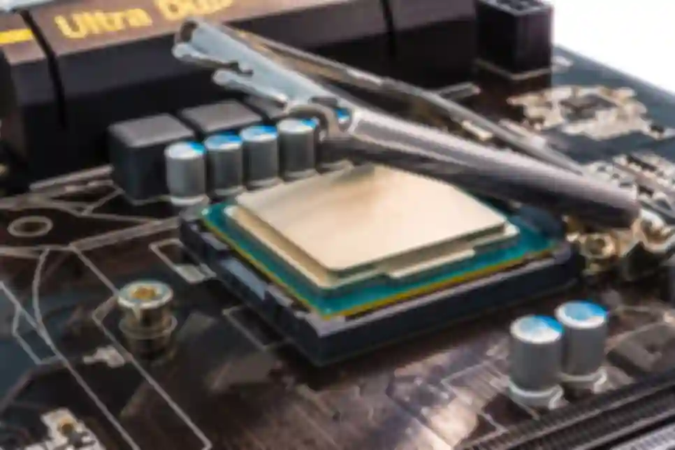 Zašto Intel mijenja sockete tako često i vrijedi li takav pristup još uvijek?