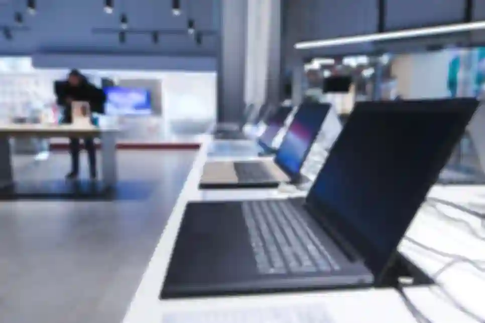 Isporuke računala porasle 8,2 posto u trećem tromjesečju 2025., Lenovo i dalje vodeći
