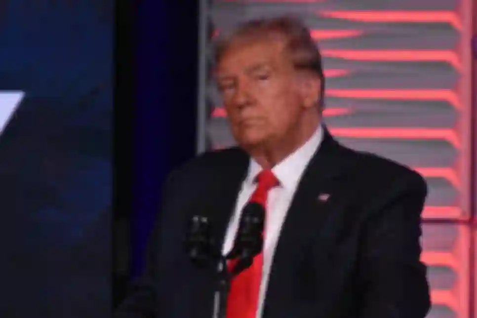Trump tvrdi da je Apple potpisao ugovor s Intelom za proizvodnju čipova