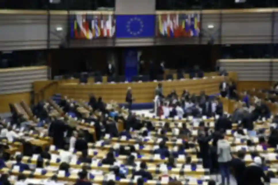 Europski parlament kaže da djeca moraju imati najmanje 16 godina za pristup društvenim mrežama