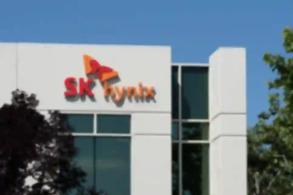 SK Hynix osigurao ASML-ovu EUV opremu vrijednu 8 milijardi dolara za proizvodnju HBM4 čipova