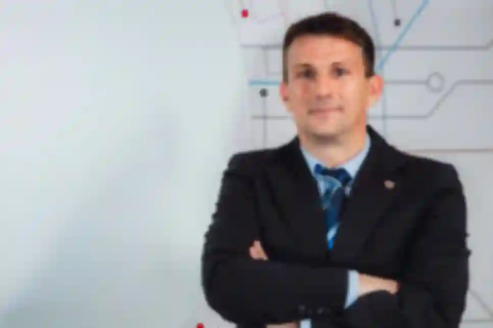 Stotinu godina ICT iskustva i nove perspektive razvoja