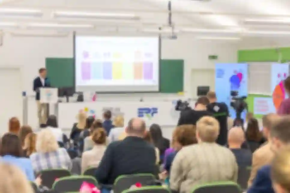 Iznimno važna zaštita djece u digitalnom svijetu, a istraživanje pokazalo kako postoji ovisnost o društvenim mrežama i video igrama