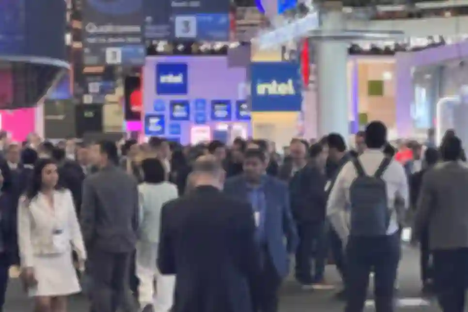 Intel proširuje Intel Core Ultra (Series 2) AI PC komercijalni portfelj