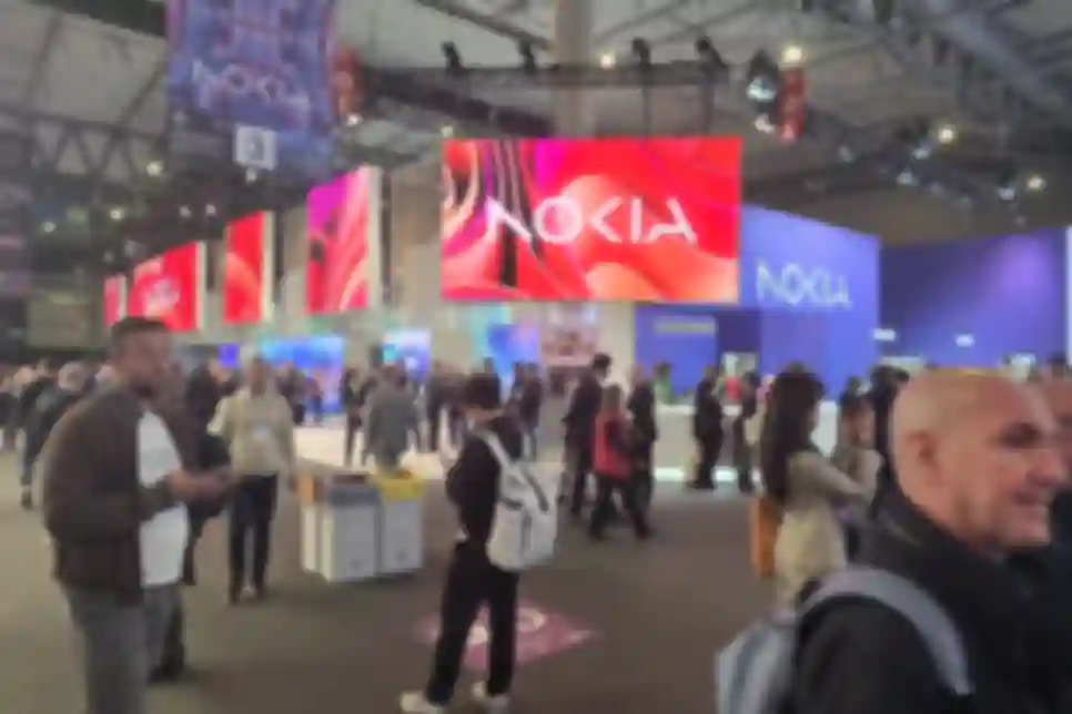 Nokia povećala prihode, dobit snažno pala