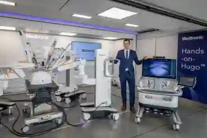 Medtronic predstavlja Hugo RAS sustav za asistiranu robotsku kirurgiju u posebnoj mobilnoj simulirajućoj operacijskoj sali