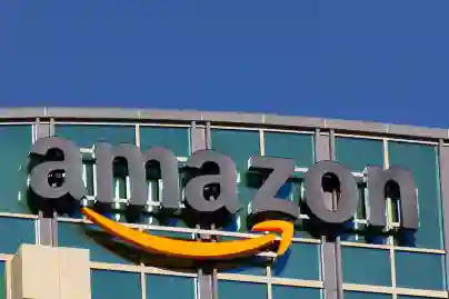 Amazon opovrgava navode o prikazivanju carinskih troškova