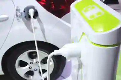 Schneider Electric i The Mobility House Solutions udružili su snage kako bi omogućili pametno punjenje električnih vozila