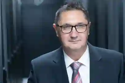 Usvajanje umjetne inteligencije glavni je trend koji je definirao prošlu godinu, ali i ovu 2025. i one koje dolaze