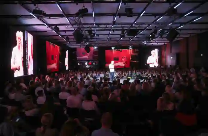 Tko tu koga kupuje? Povjerenje, publicitet, bunt i odgovorno oglašavanje pod reflektorima Dana komunikacija