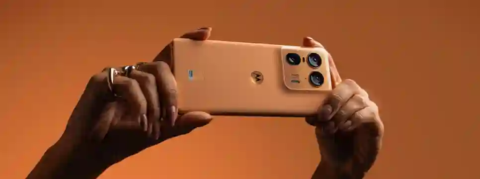 Motorola predstavila nove edge modele pametnih telefona