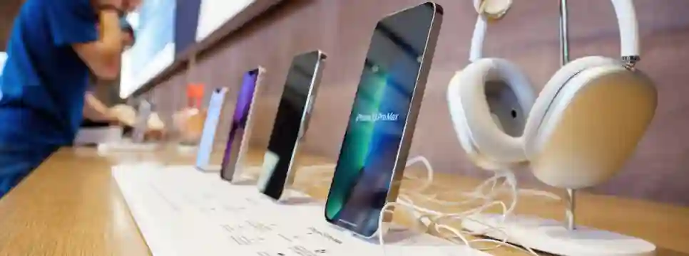 Isporuke OLED zaslona premašuju TFT LCD po prvi put