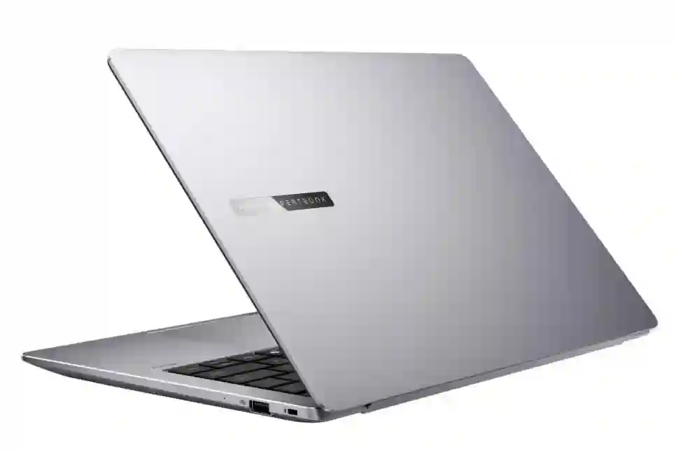 Asus predstavio ExpertBook P5 - AI PC za poslovne korisnike