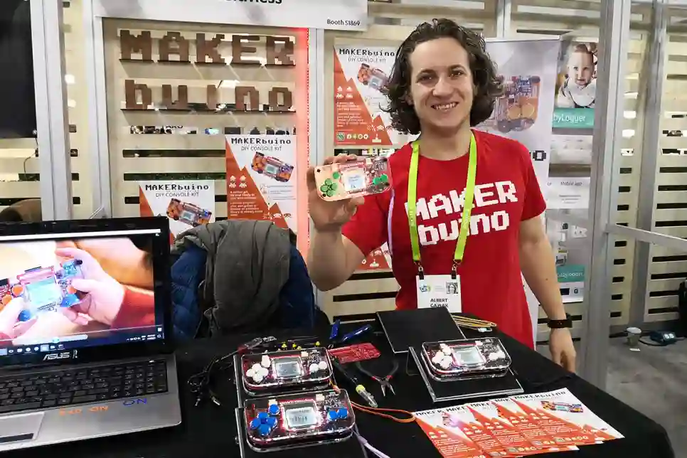 MAKERbuino odnosno CircuitMess predstavio se na CES-u