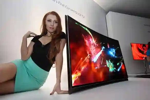 Samsung predstavio proizvodnu verziju zakrivljenog TVa