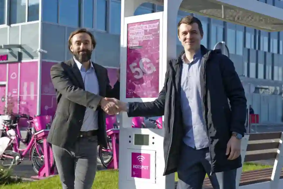 Hrvatski Telekom i tvrtka Include postavili prvu 5G pametnu klupu
