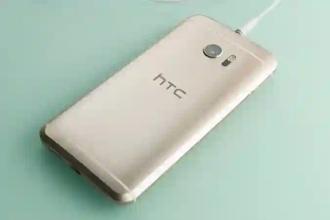 HTC ne prodaje svoje telefonsko poslovanje