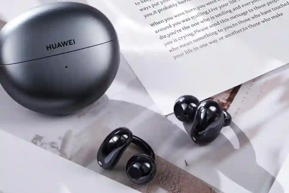 Huawei FreeClip donose jedan od najgenijalnijih dizajnerskih istupa brenda dosad i mijenjaju pravila tržišta audio nosive tehnologije