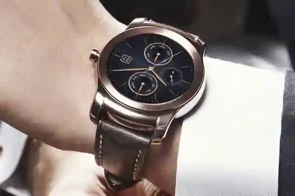 LG na MWC 2014 predstavlja metalni luksuzni pametni sat Watch Urbane