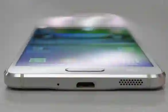 Potvrđeno: Samsung Galaxy S6 dolazi bez hrpe bloatwarea