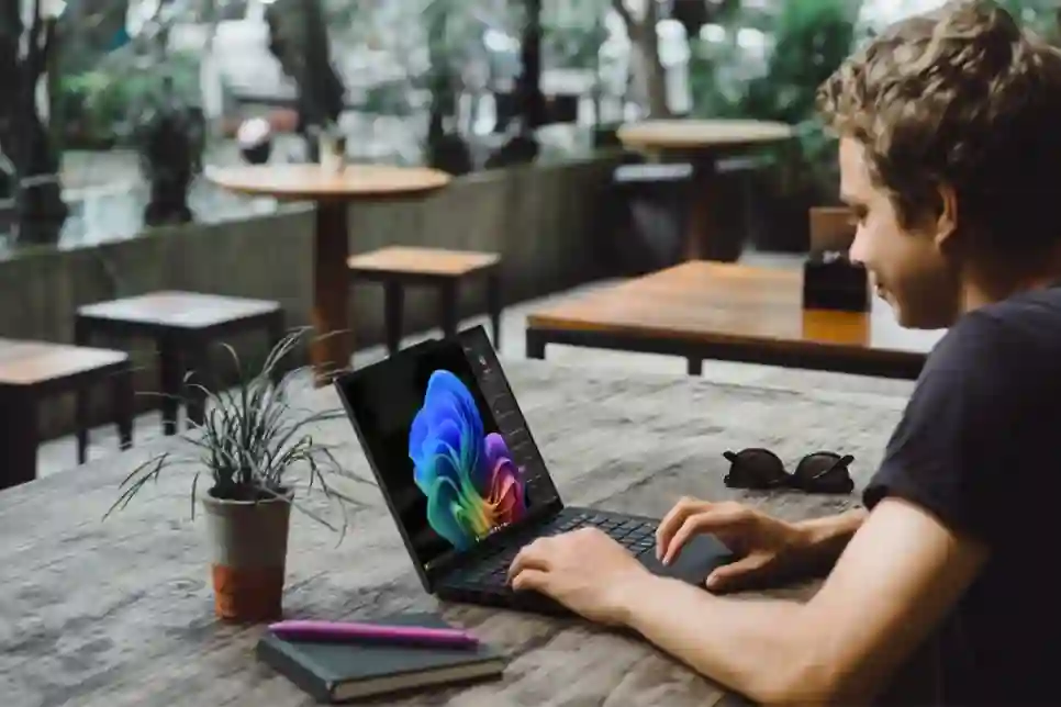Lenovo osnažuje sljedeću generaciju Copilot+ osobnih računala s najnovijim modelima Yoga Slim 7x i ThinkPad T14s Gen 6