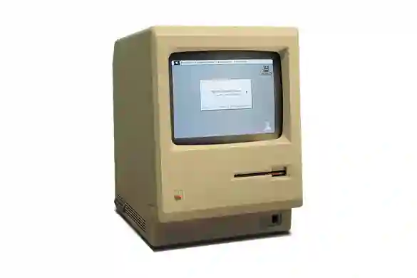 Što se događa kada spojite Mac iz 1986 s modernim Internetom