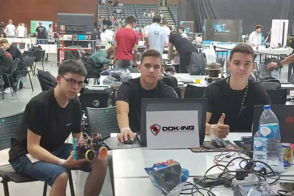 Mladi robotičari uspješni na 3. Europskom RoboCupu u Portugalu