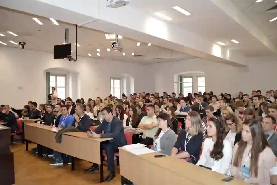 Nastavnice Fakulteta organizacije i informatike dobile Profformance nagradu