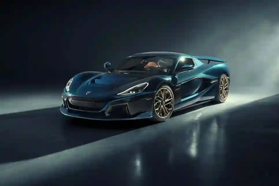 Rimac Automobili predstavili Neveru - proizvodnu verziju C_Two