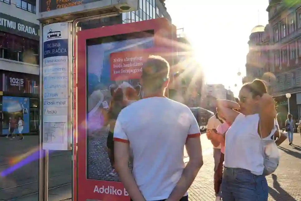 Addiko banka prva u Hrvatskoj pokrenula reklamnu kampanju koristeći proširenu stvarnost (ARonDOOH) u nekoliko gradova